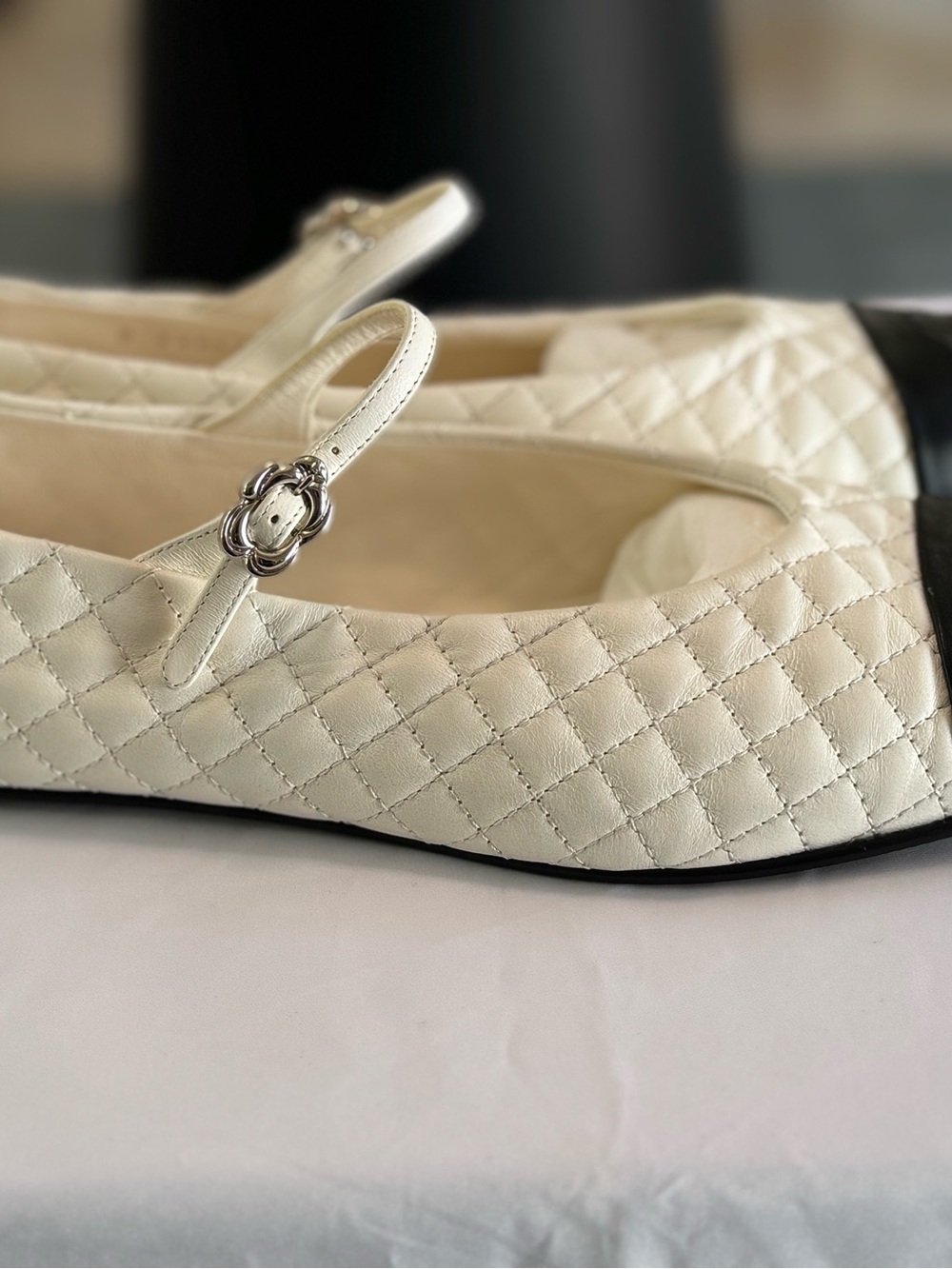 CHANEL Lambskin Quilted Mary Jane Flats size 41 - Picture 5 of 15
